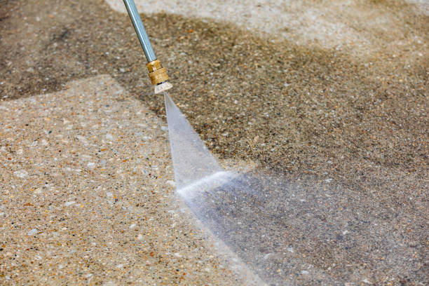Best Pool Deck Cleaning  in Hialeah, FL